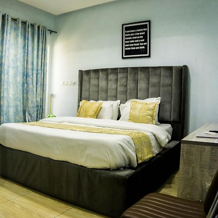 Vibes Suites Kaba Exterior photo